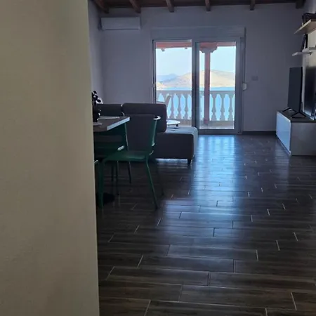 Skyview Haven * Sarandë