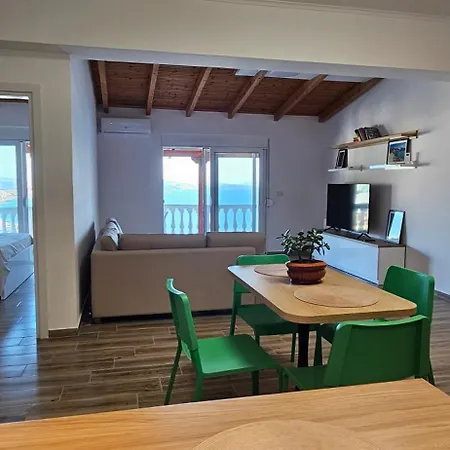 Skyview Haven * Sarandë